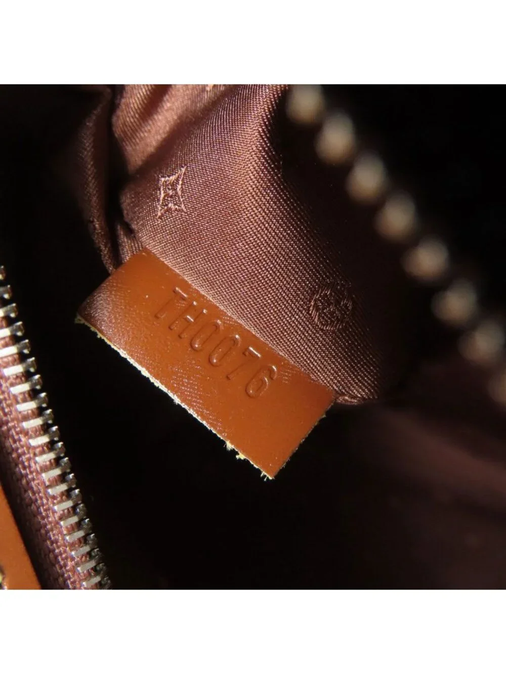 Louis Vuitton Lockit MM Handbag Suhali